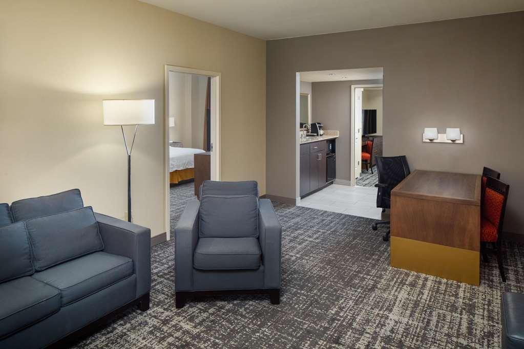 Embassy Suites By Hilton Laredo Værelse billede